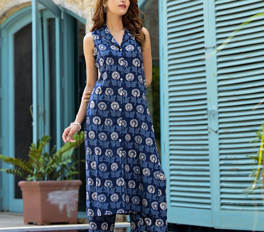 Divena Navy Blue Floral Printed  A-Line Rayon Kurta Set