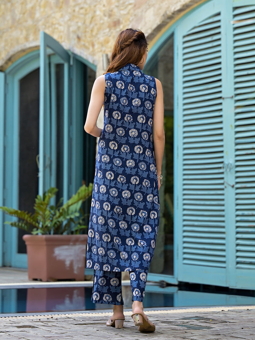 Divena Navy Blue Floral Printed  A-Line Rayon Kurta Set