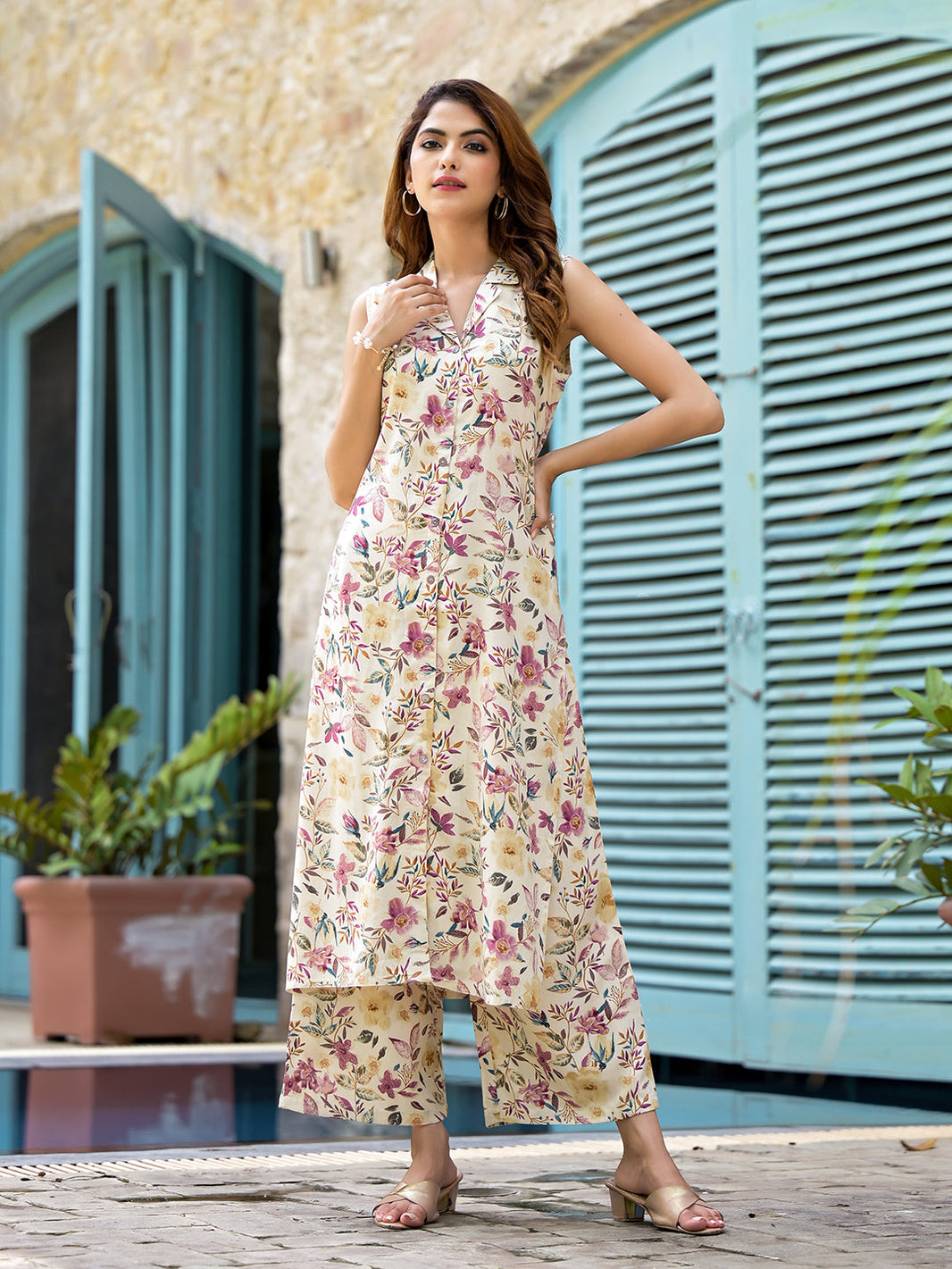 Divena Cream Floral Printed  A-Line Rayon Kurta Set