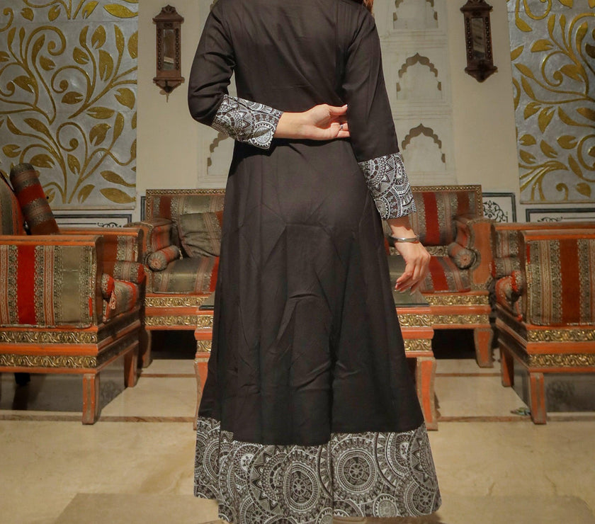 Divena Black Rayon A-line Kurti - divenaworld.com