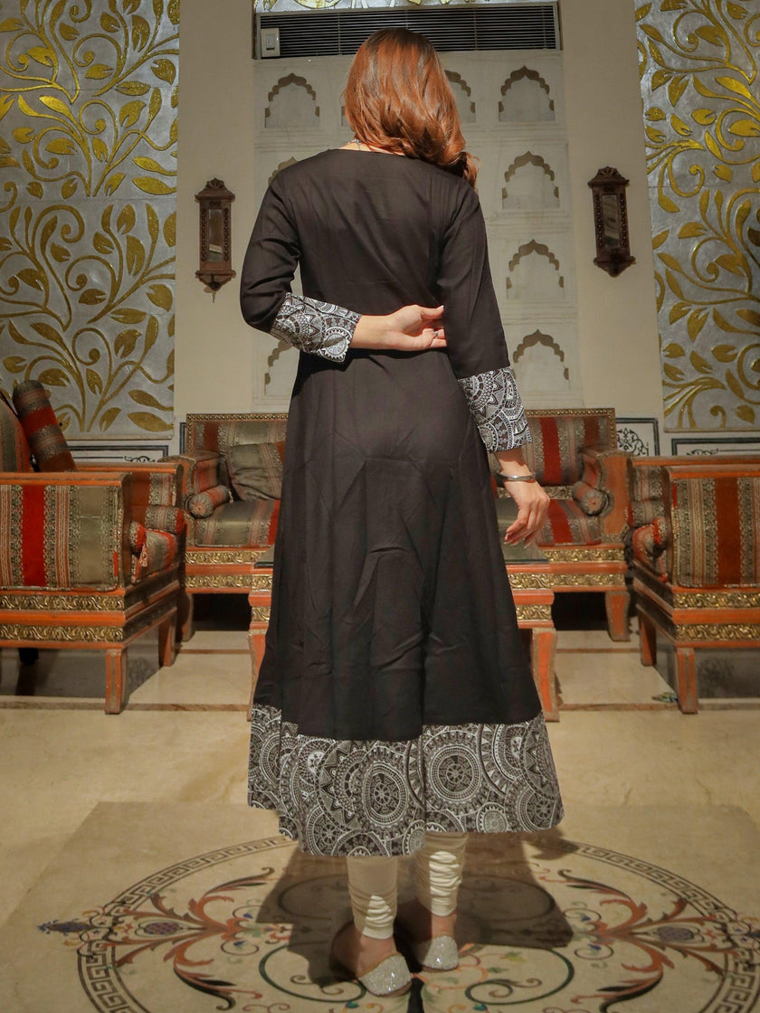 Divena Black Rayon A-line Kurti - divenaworld.com