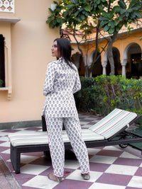 Divena White Printed Cotton Night Suit - divenaworld.com