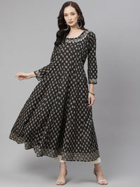 Divena Women Black Floral Print Flared Kurta - divena world