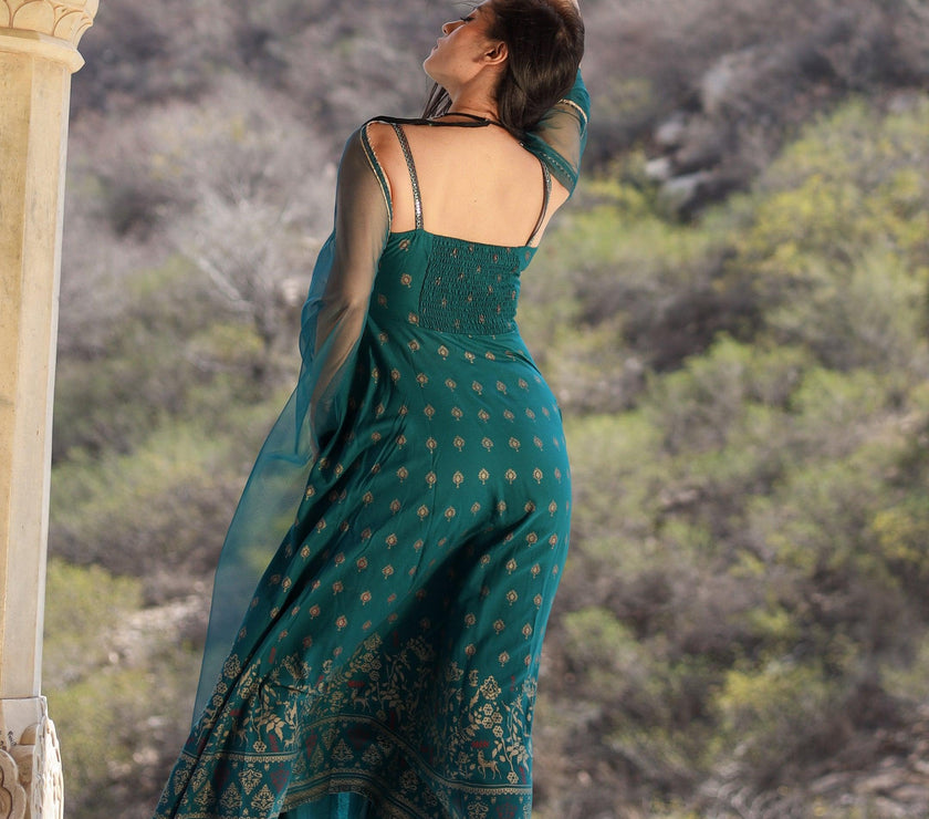 Divena Rama green Rayon Shoulder Strip Anarkali Kurta with Net Dupatta - divenaworld.com