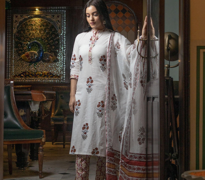 Divena White cotton Kurta Pant set with Dupatta - divenaworld.com