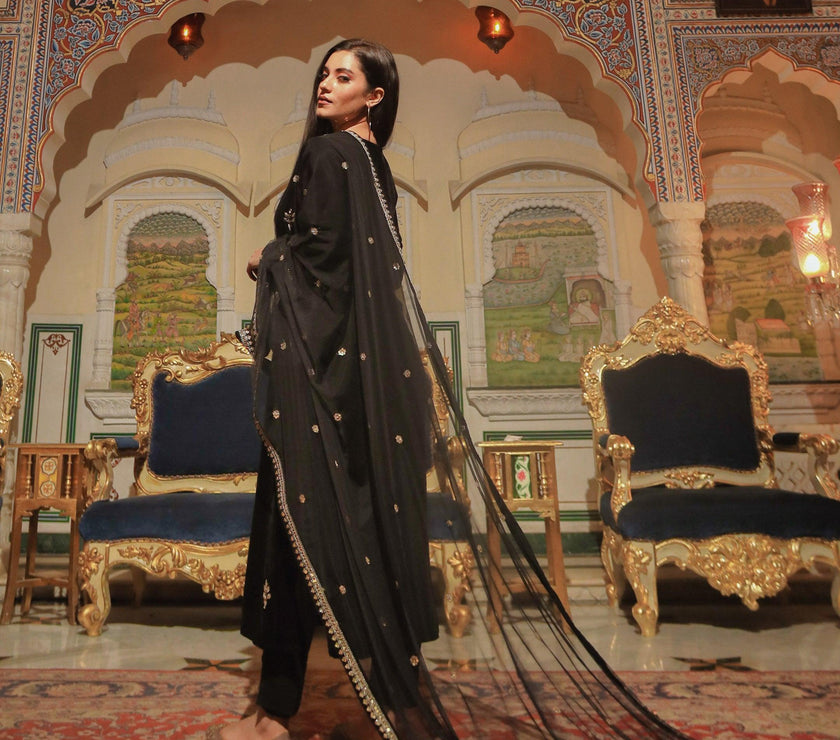 Divena Black Velvet hand work Kurta pant With Net Dupatta set - divenaworld.com