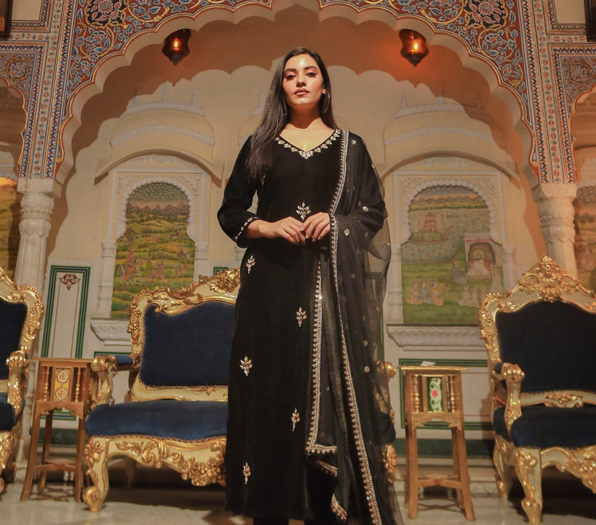 Divena Black Velvet hand work Kurta pant With Net Dupatta set - divenaworld.com