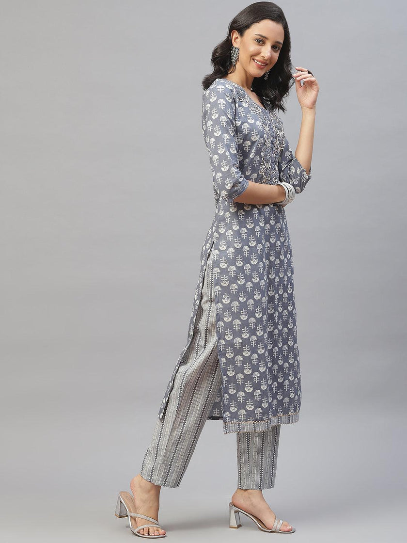 Divena Grey and White Floral Printed Kurta Pant Set with Dupatta - divena world