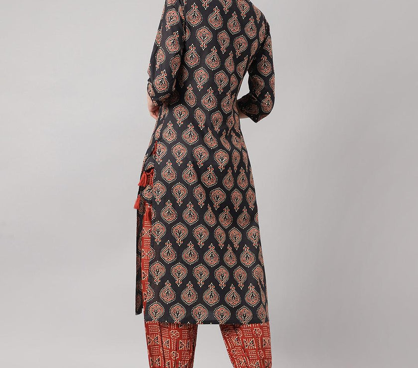 Divena Black and Red Cotton Buti Printed Kurta with hem Cuffed pant set - divena world