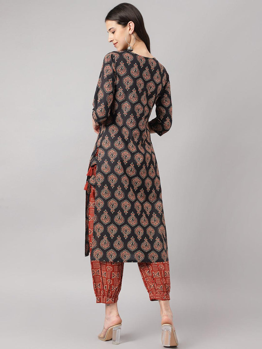 Divena Black and Red Cotton Buti Printed Kurta with hem Cuffed pant set - divena world