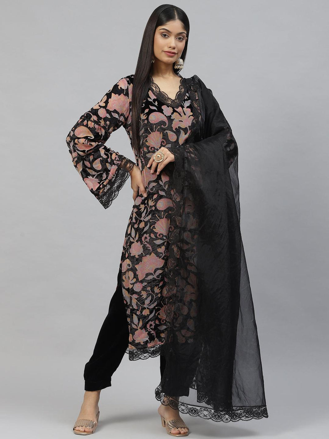 Divena Black Burn out Velvet Kurta Haram Pant with Organza Dupatta - divena world