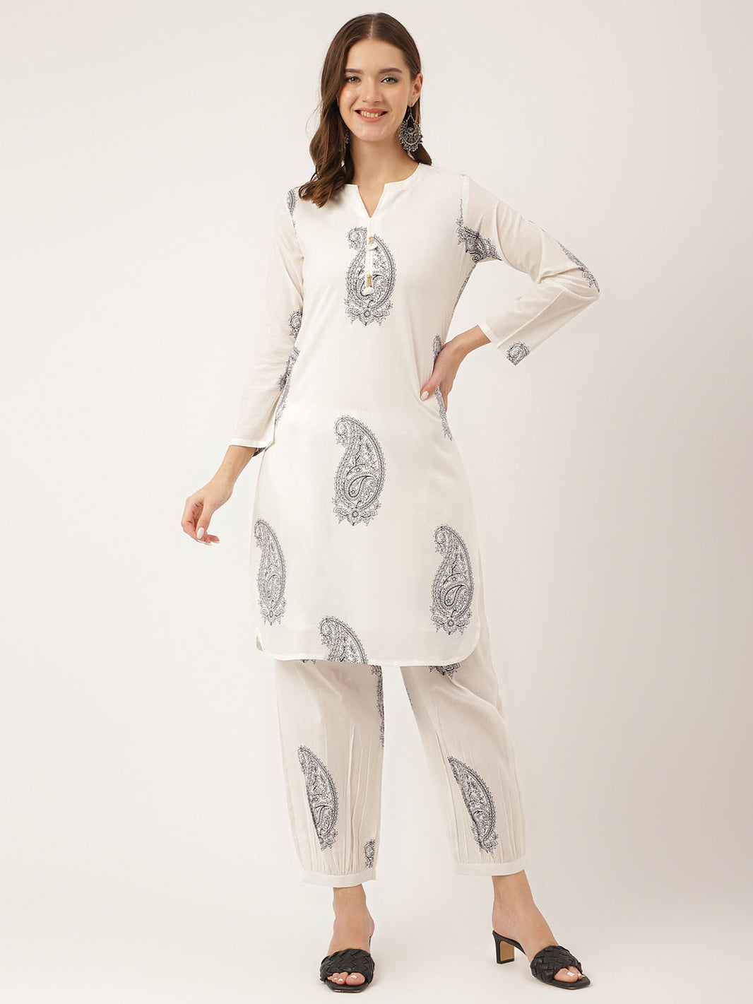 Divena White Paisley Print Cotton Co-ord Set with Mulmul Cotton Lining