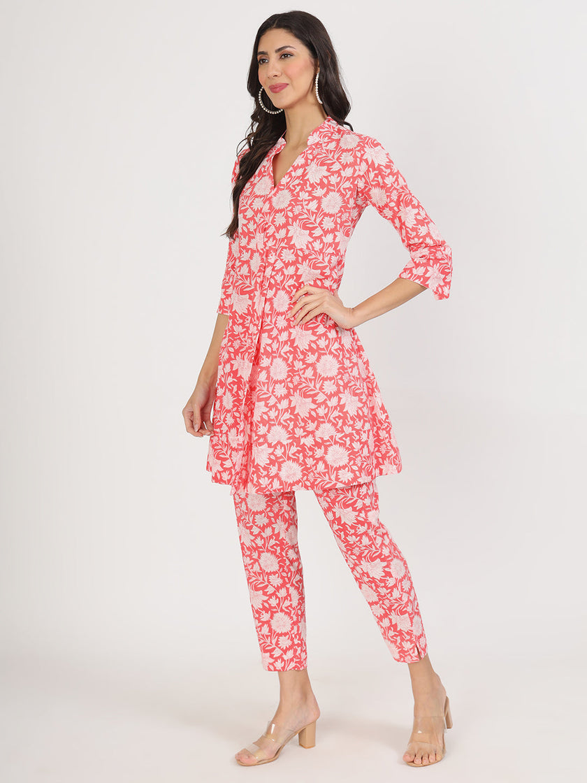 Divena Pink Floral Printed Cotton Kurta with Herem Pant Co ord Set