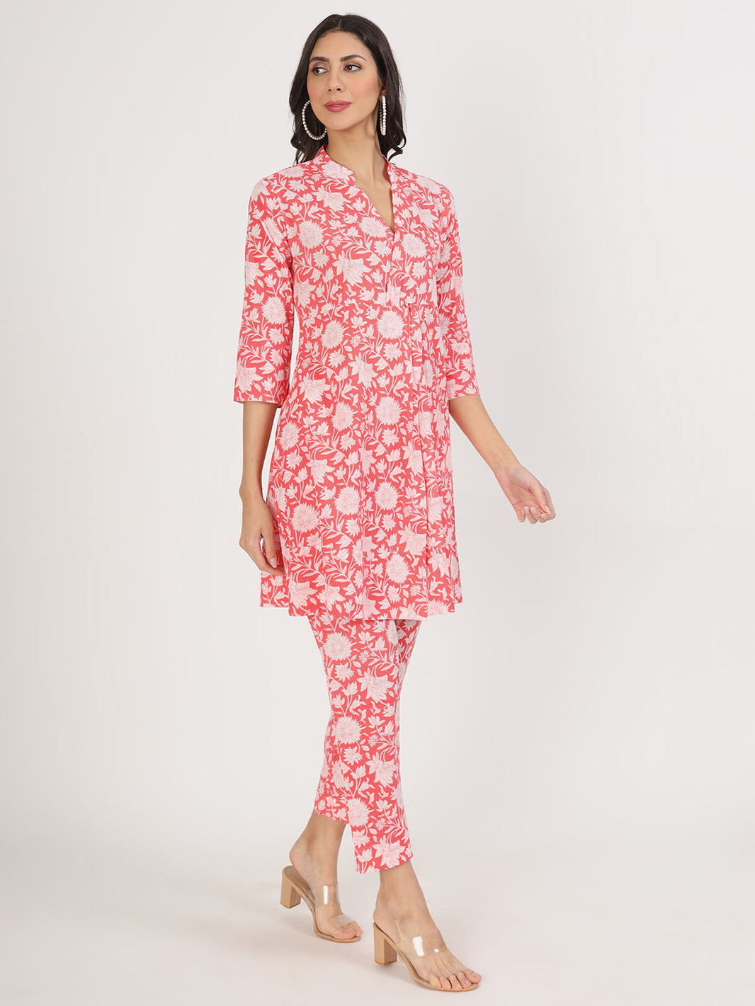 Divena Pink Floral Printed Cotton Kurta with Herem Pant Co ord Set