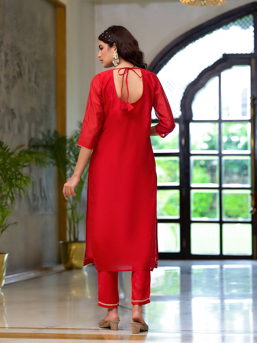 Divena Red Embroidered Chanderi Silk Kurta pants with Banarashi Dupatta