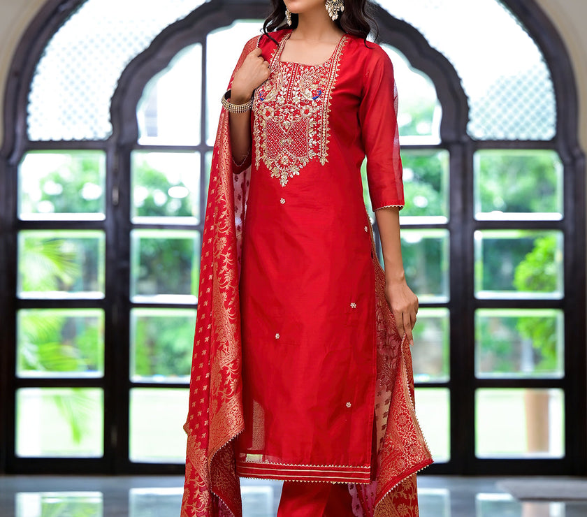 Divena Red Embroidered Chanderi Silk Kurta pants with Banarashi Dupatta