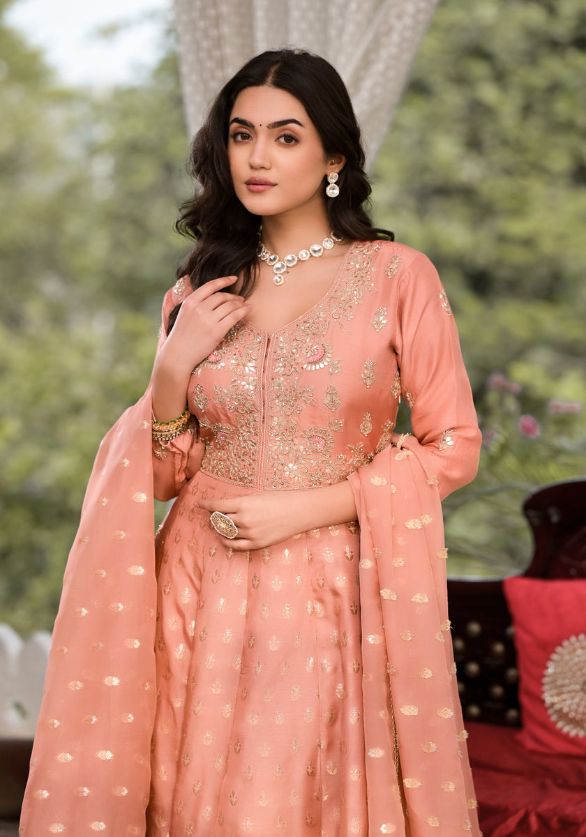 Divena Peach Zardozi Work Banarsi Rusian Silk Kurta Set with Banarsi Organza Dupatta