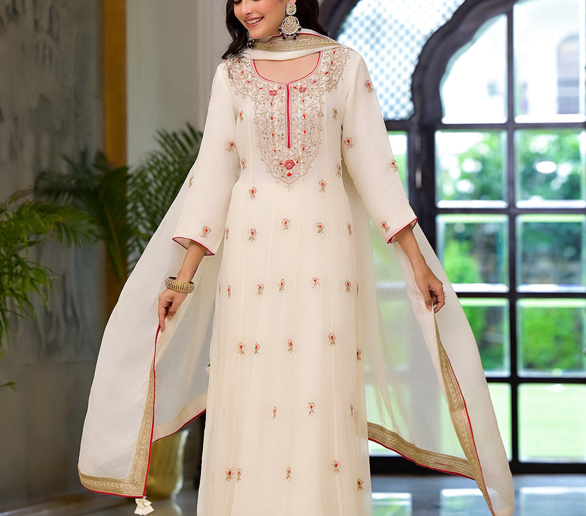 Divena Cream Embroidered Zari Work Georgette  Kurta Set