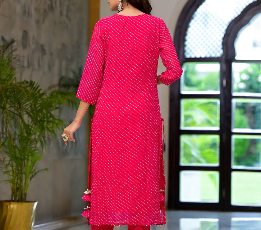 Divena Pink Leheriya Print Georgette Fabric Straight Kurta & Trouser with Dupatta